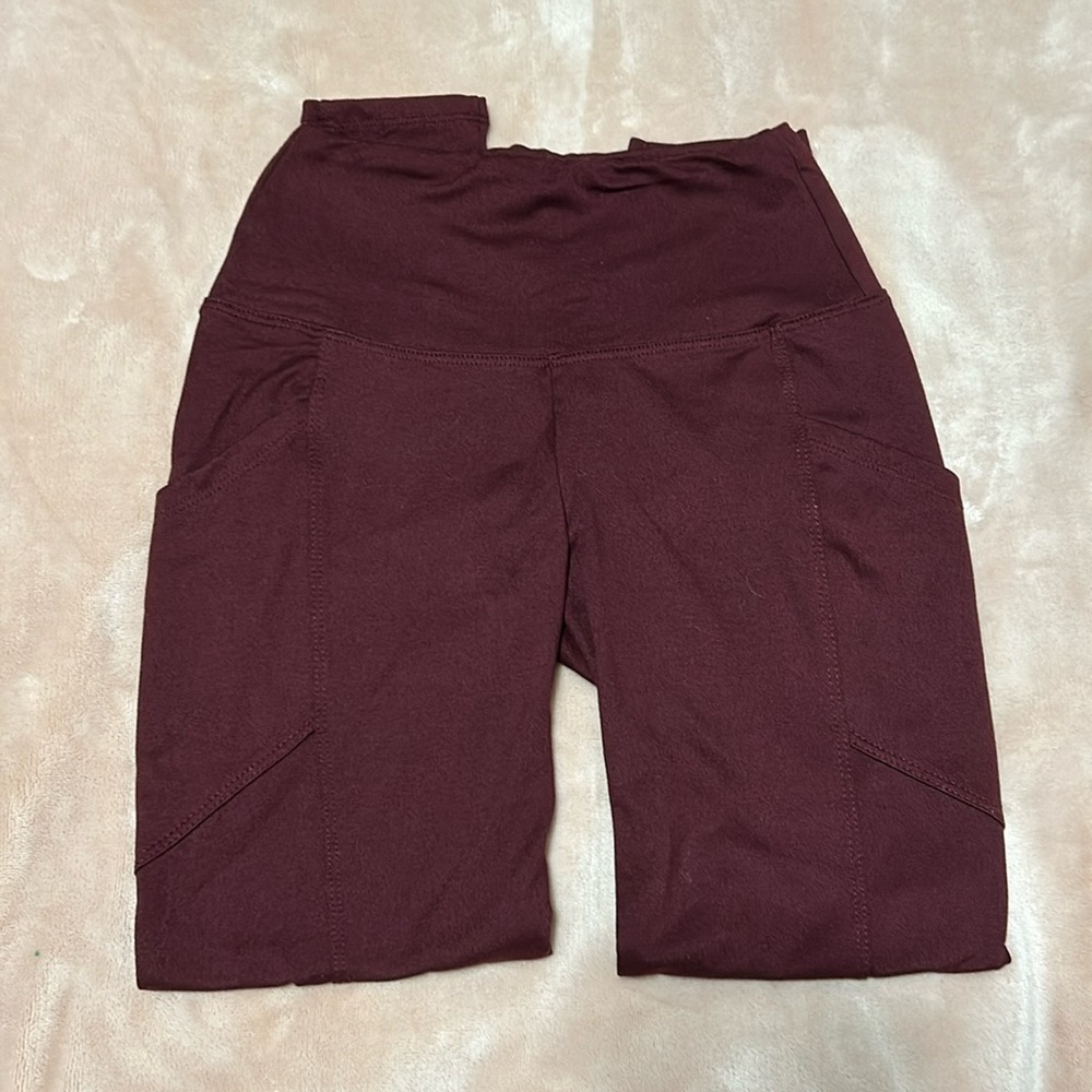 Zenana Maroon Leggings With Side Pocket Size Small
